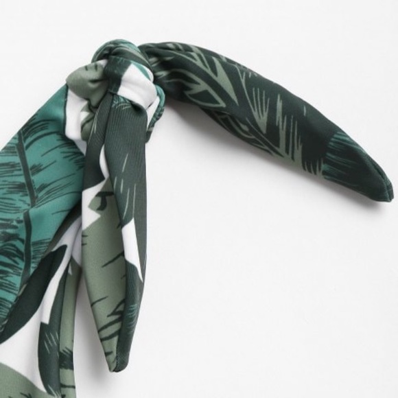 Tropical Bikini - Picture 6 of 6